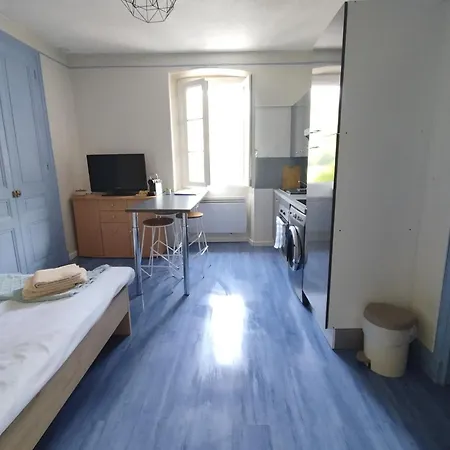 Pour 2 Personnes Au D'aiguebelette