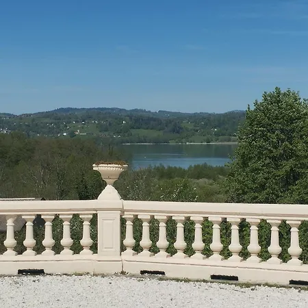 Pour 2 Personnes Au D'aiguebelette Διαμέρισμα