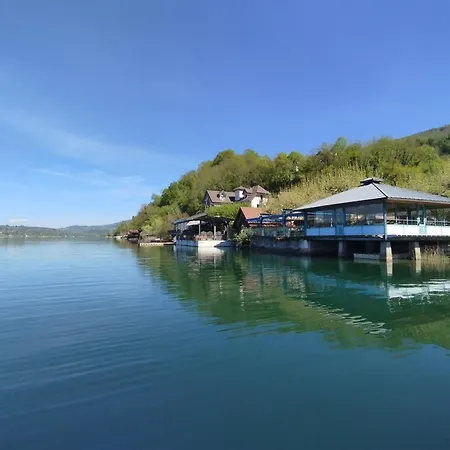 Appartement Pour 2 Personnes Au D'aiguebelette Aiguebelette-le-Lac