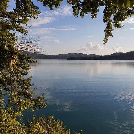 Pour 2 Personnes Au D'aiguebelette Appartement Aiguebelette-le-Lac