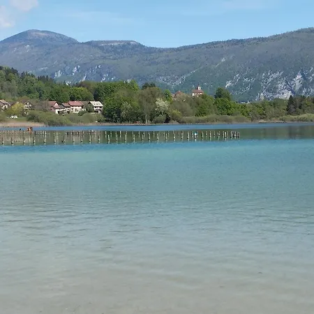 Appartement Pour 2 Personnes Au D'aiguebelette *